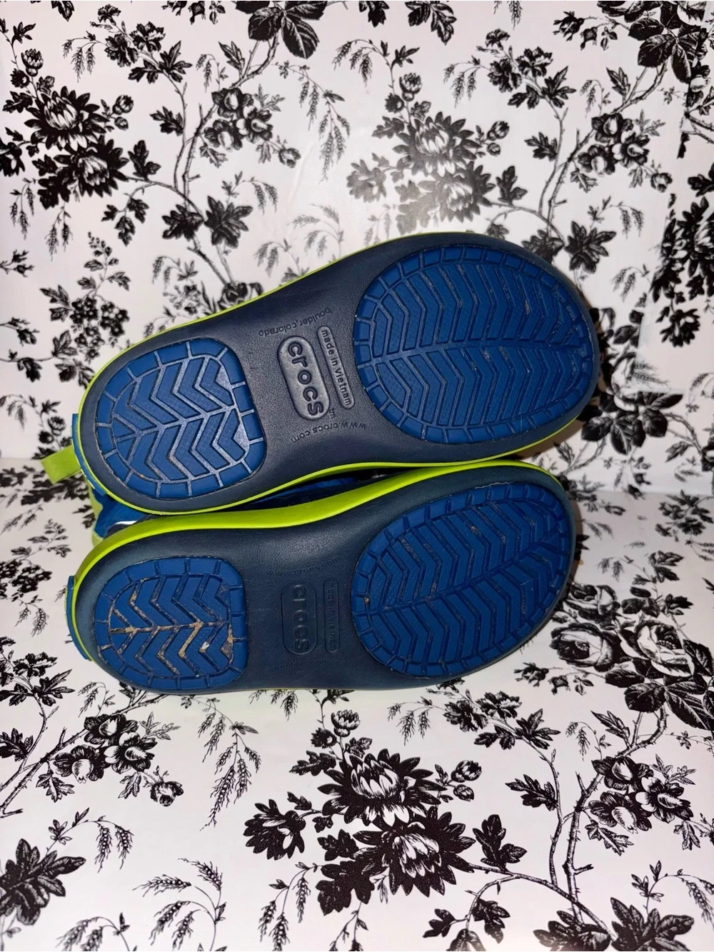 CROCS Kids Navy and Lime Waterproof Snow Boots